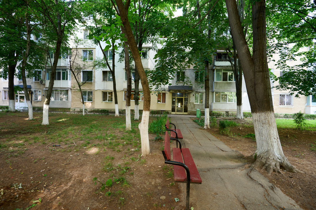 Apartament 2 camere Pitești zona Craiovei-parter!