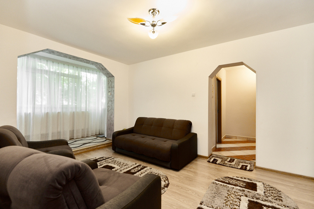 Apartament 2 camere Pitești zona Craiovei-parter!