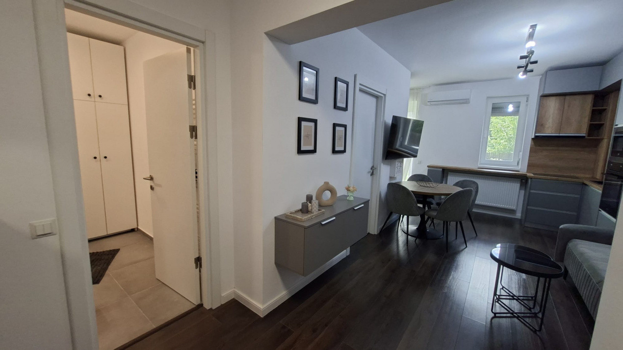 Studio modern bloc nou cu gradina proprie si loc de parcare