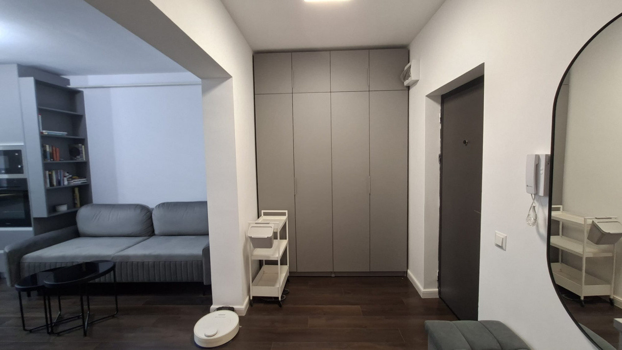 Studio modern bloc nou cu gradina proprie si loc de parcare