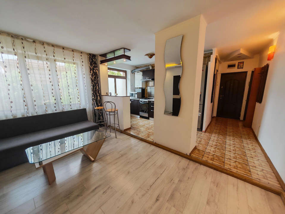 Apartament  2 camere de închiriat în Pitești zonă centrală l