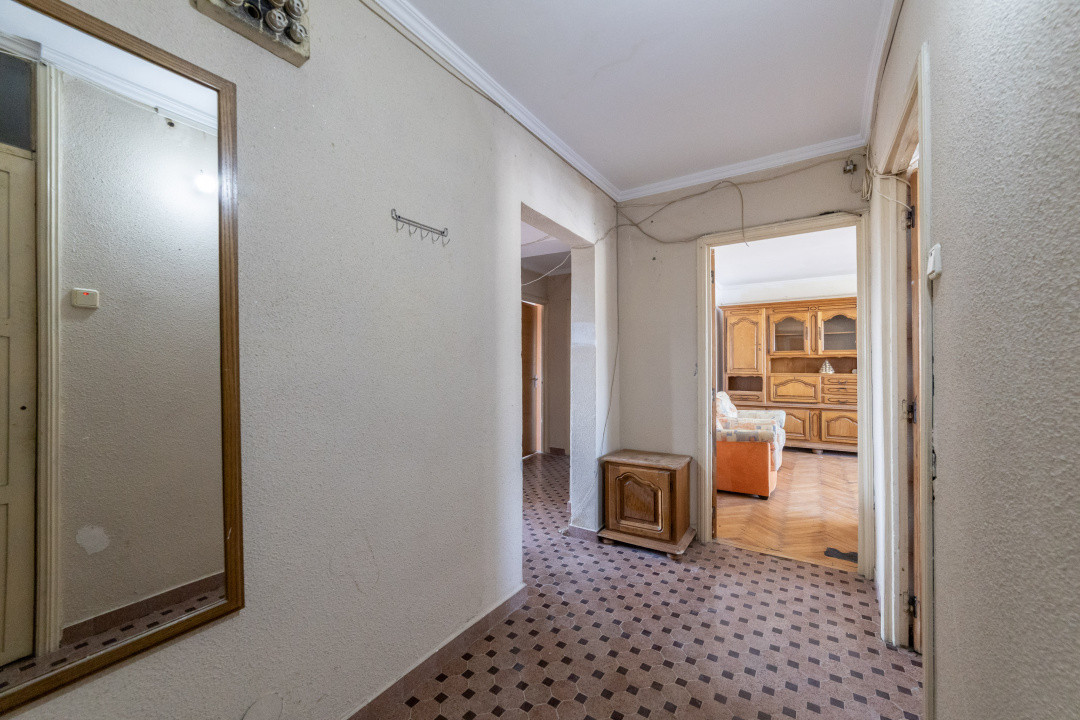 Apartament 3 camere, 89 mp total + garaj separat