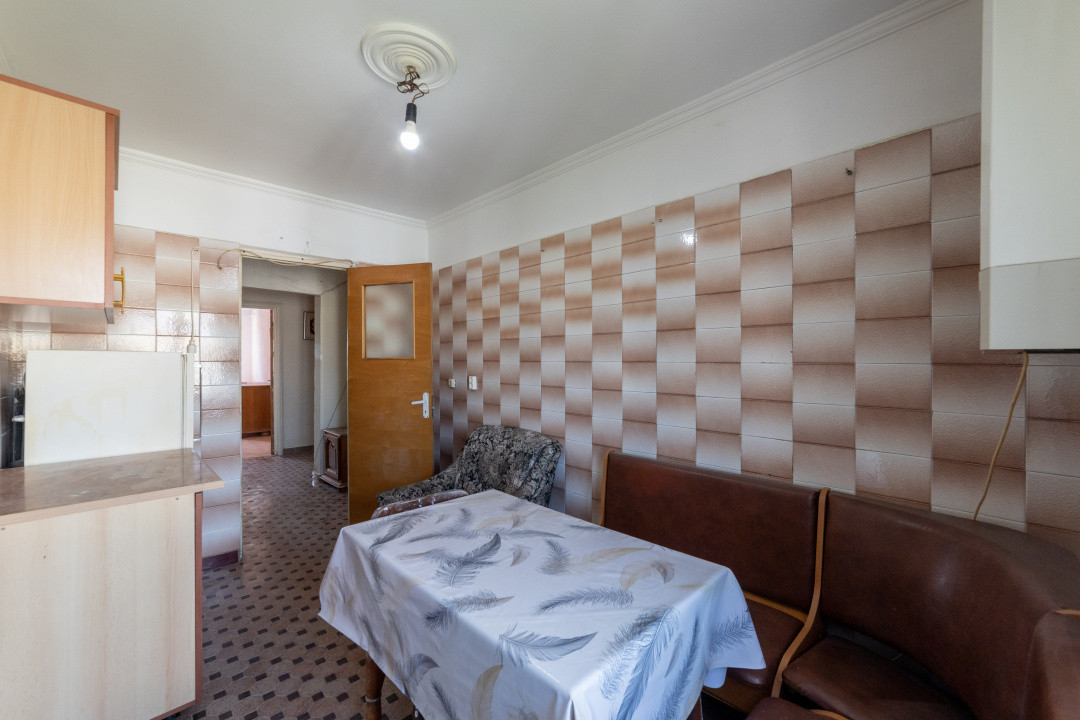 Apartament 3 camere, 89 mp total + garaj separat