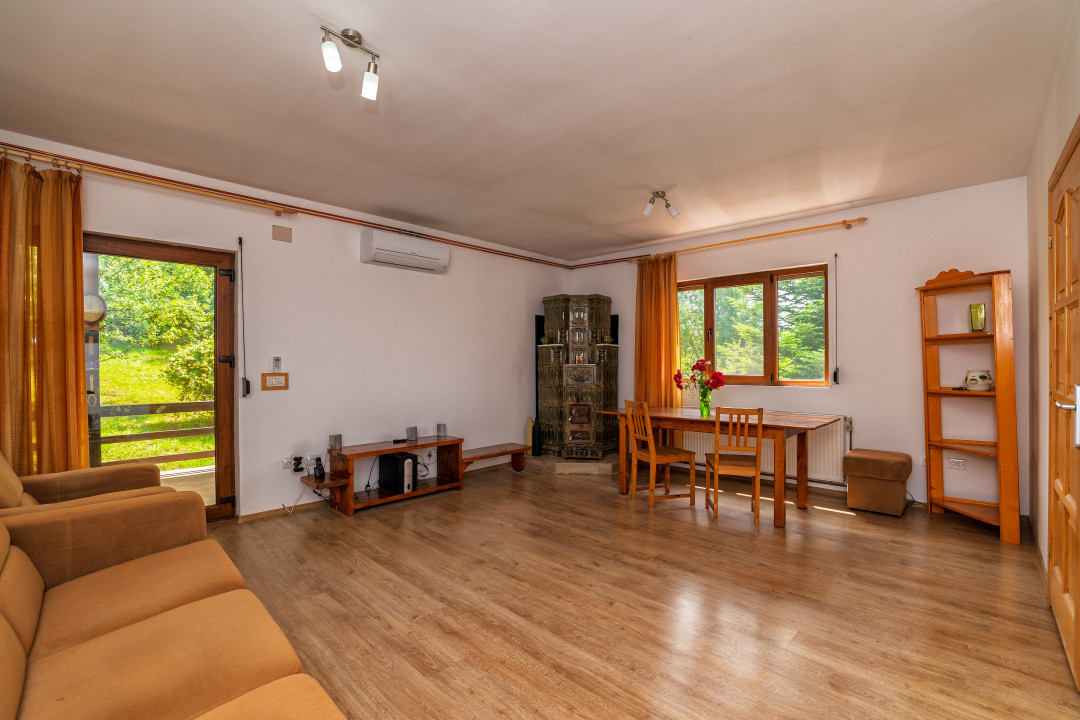 Casa moderna si casa bunicii + 6300 mp teren,Oaza autentica in Corbi Arges-