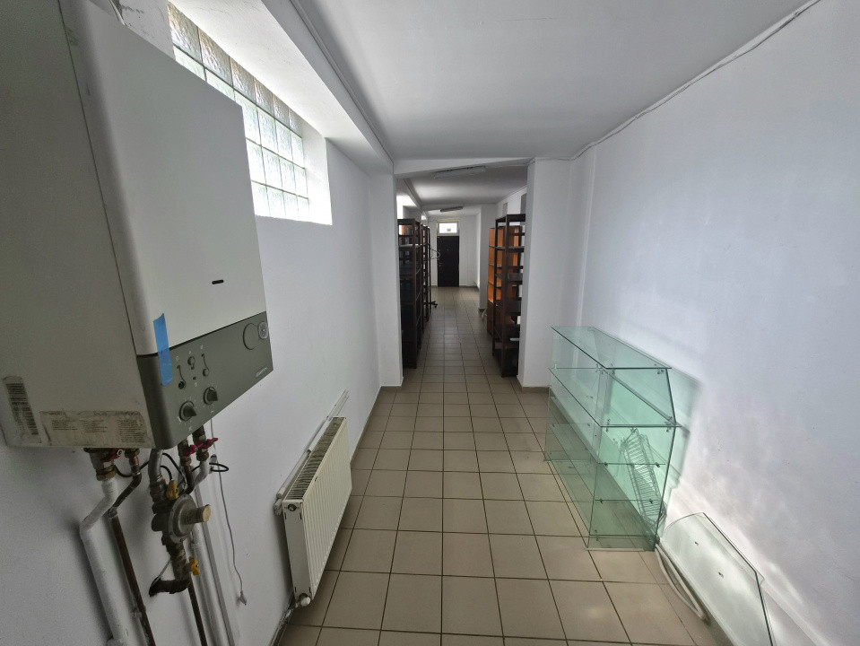 Spațiu comercial de închiriat- lângă spitalul Municipal Curtea de Argeș