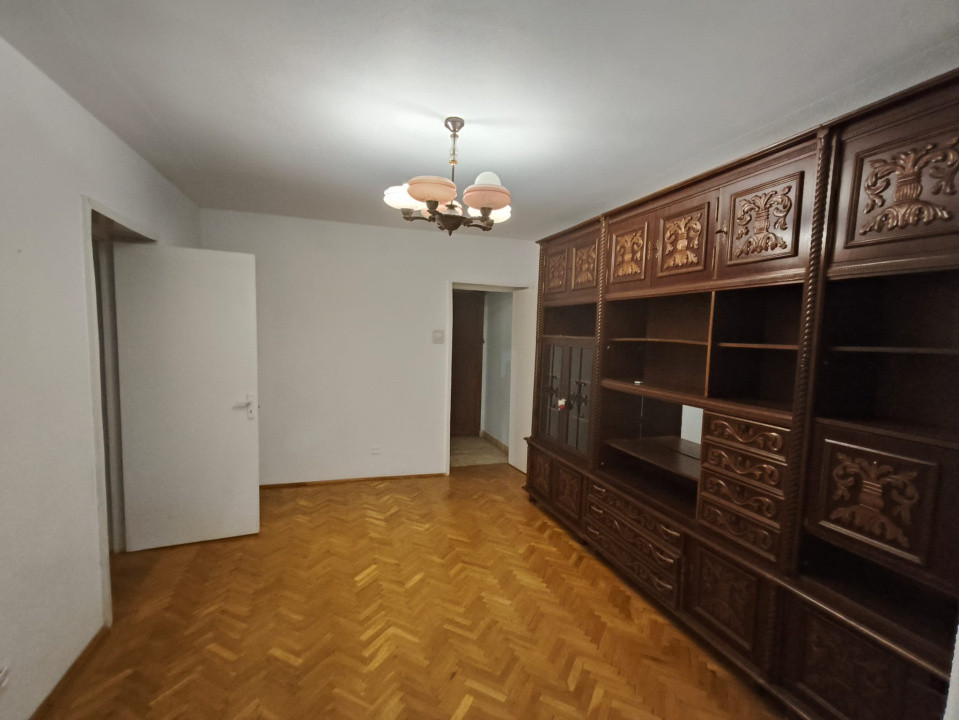 Apartament 3 camere ultracentral – Etaj 1 – 69 mp –Târgu Jiu