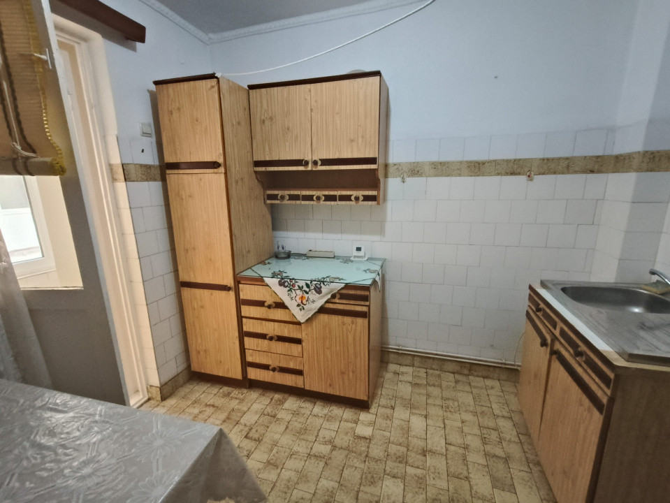 Apartament 3 camere ultracentral – Etaj 1 – 69 mp –Târgu Jiu