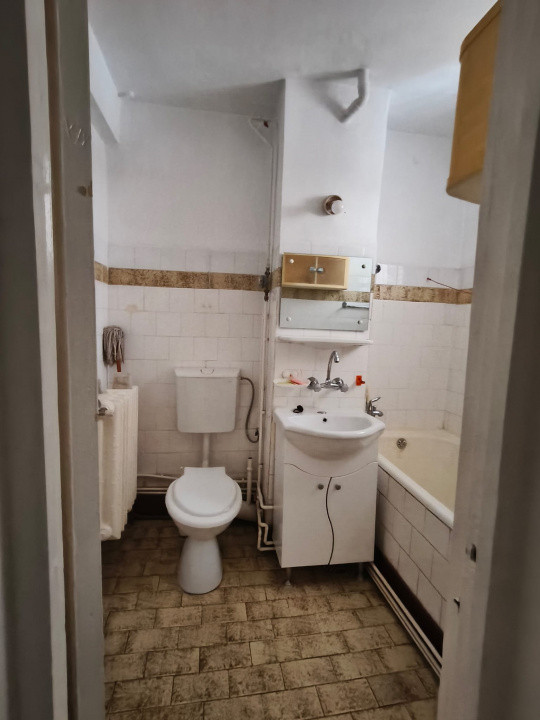Apartament 3 camere ultracentral – Etaj 1 – 69 mp –Târgu Jiu