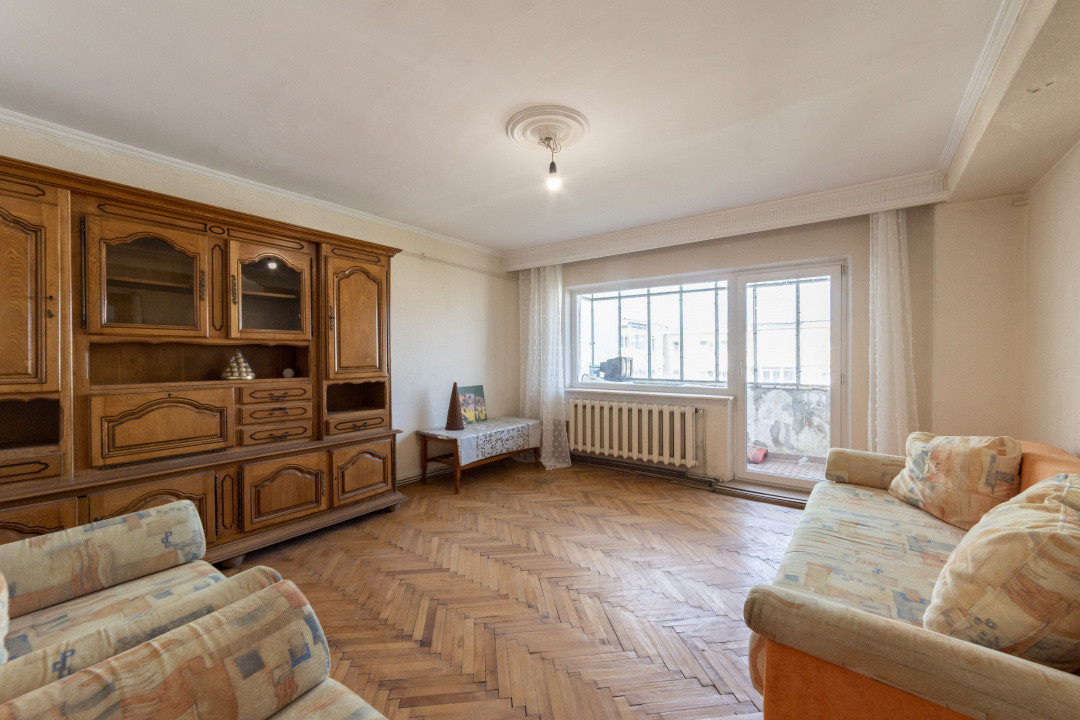 Găvana Q-uri - Apartament 3 Camere Decomandat 