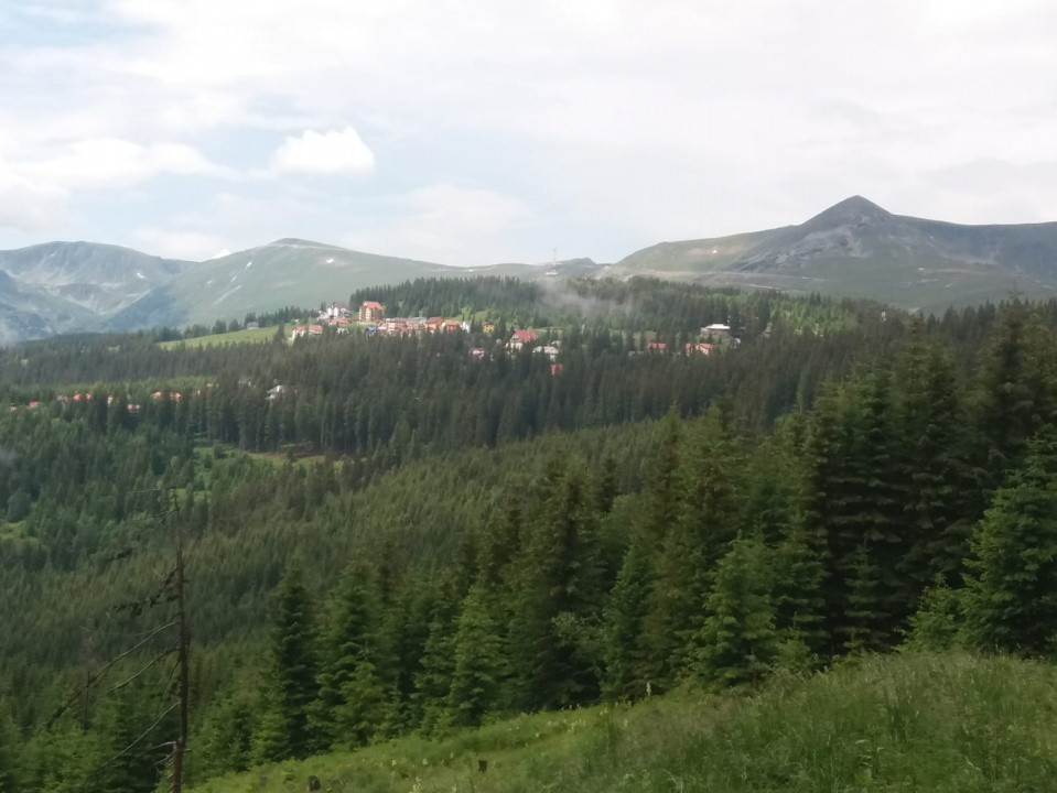 Cabană în Rânca cu 500 mp teren și panoramă impresionantă