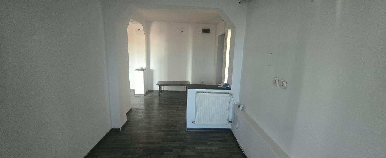De vânzare apartament 2 camere decomandat | Zona 8 Mai