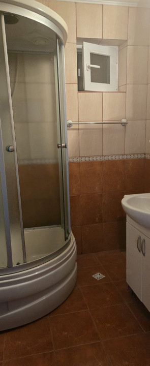 De vânzare apartament 2 camere decomandat | Zona 8 Mai