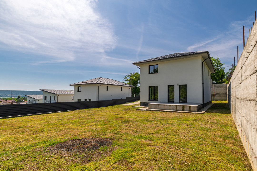 Casă individuală nouă P+1 - 140 mp - Teren 663 mp - Argeșelu