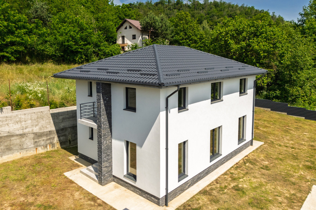 Casă individuală nouă P+1 - 140 mp - Teren 663 mp - Argeșelu