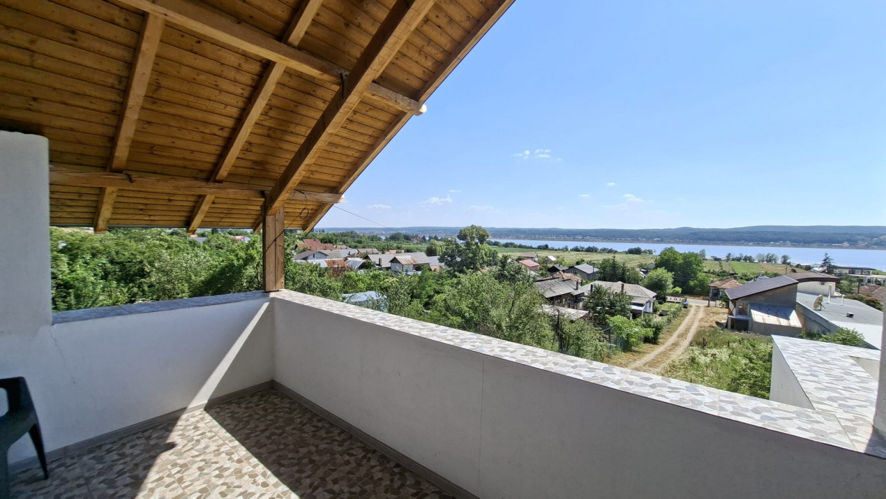 Casă-Pensiune Agroturistica spatioasa P+M Budeasa cu vedere la lac