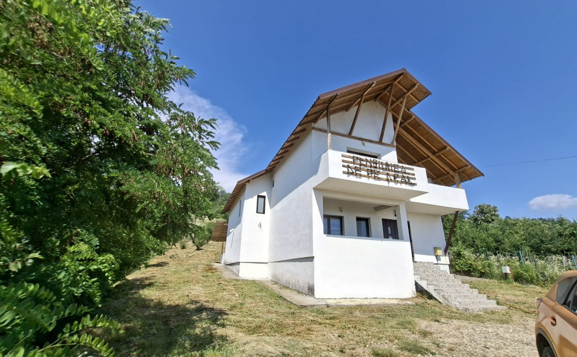 Casă-Pensiune Agroturistica spatioasa P+M Budeasa cu vedere la lac