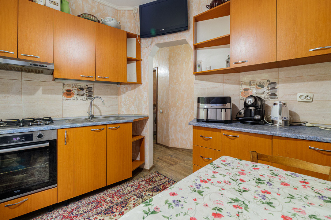 3 camere parter inalt 11 Iunie 