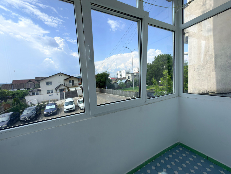 Garsoniera  decomandată Mioveni etaj 1 din 4!
