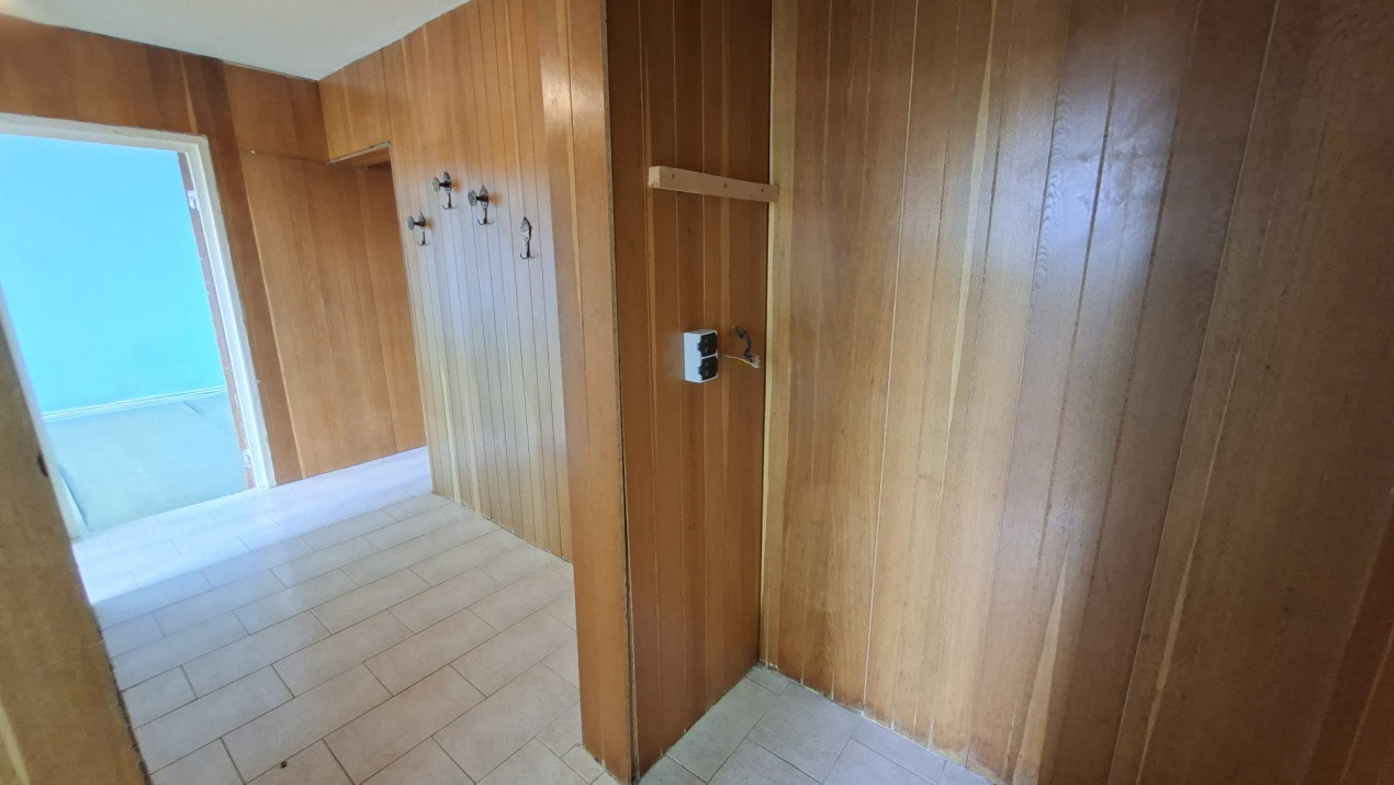 Apartament 4 camere Nord ,Etaj 3 la Poarta Scolii nr 14