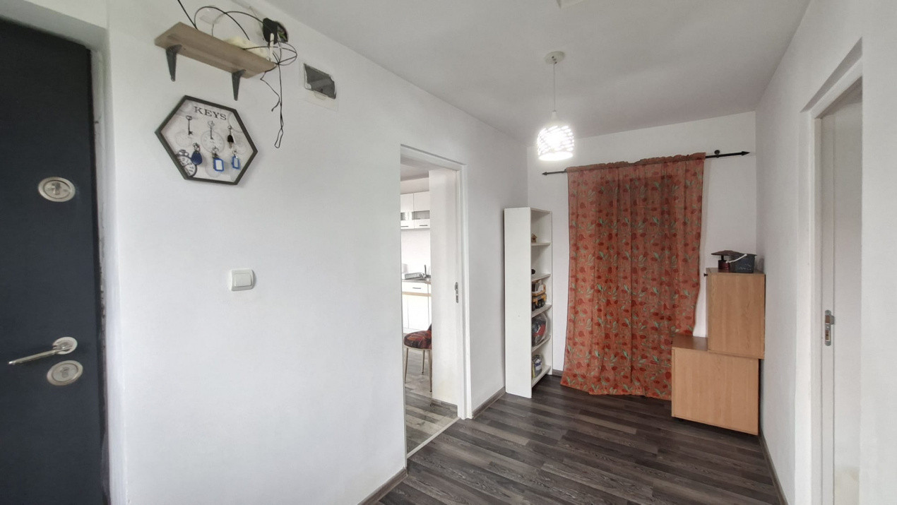 Casă complet renovată RATESTI, Tigveni – Argeș cu teren 1746 mp