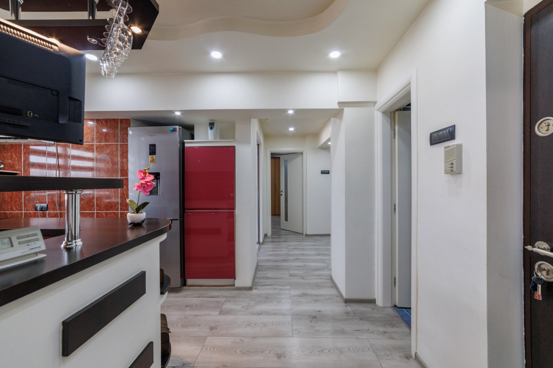 Apartament decomandat - Cartier Prundu