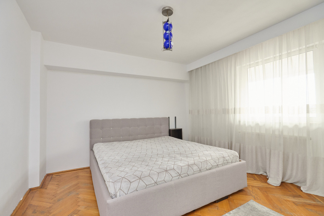 Apartament 3 camere ultracentral, Pitesti, AG