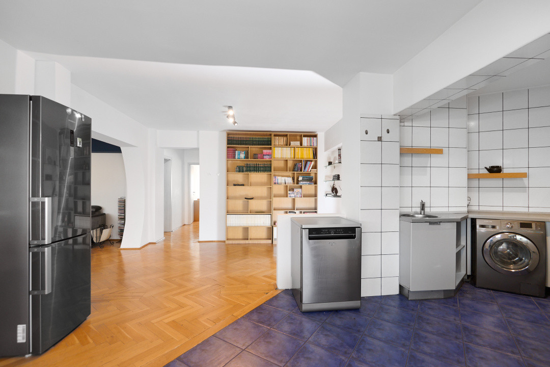 Apartament 3 camere ultracentral, Pitesti, AG