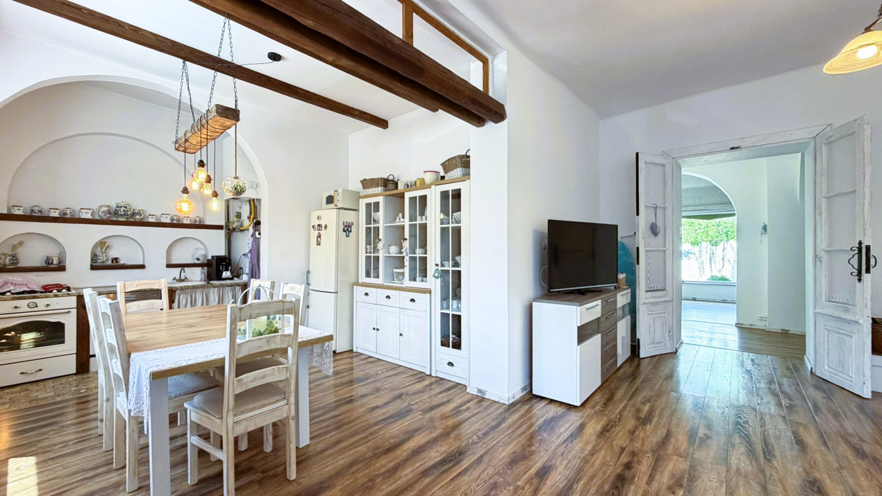 Casă Centrală 5 camere, Str. Andrei Mureșanu - Carei