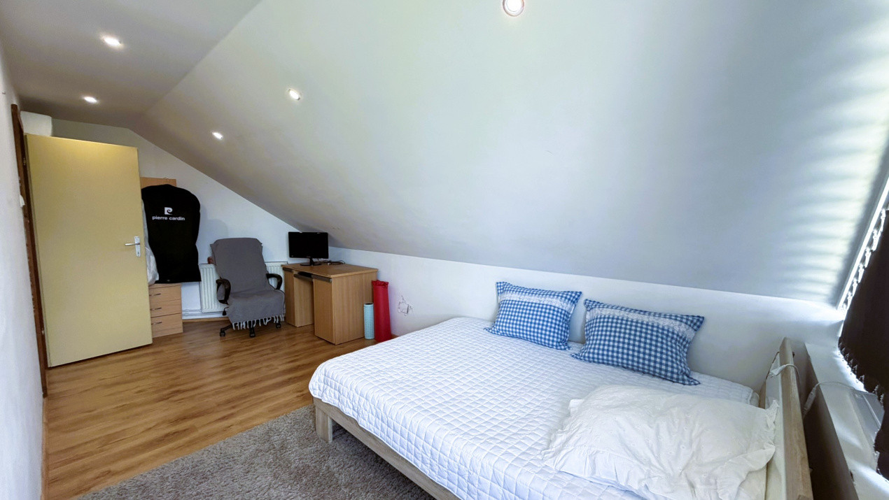Casă Centrală 5 camere, Str. Andrei Mureșanu - Carei