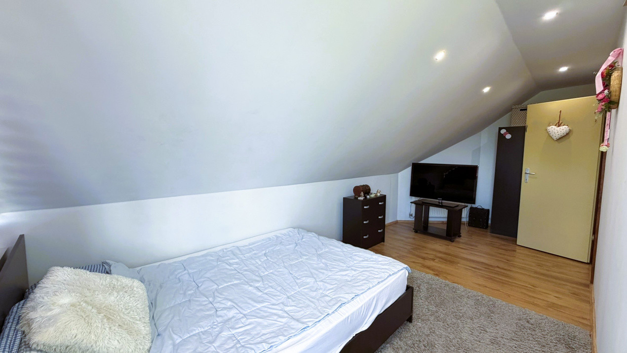 Casă Centrală 5 camere, Str. Andrei Mureșanu - Carei