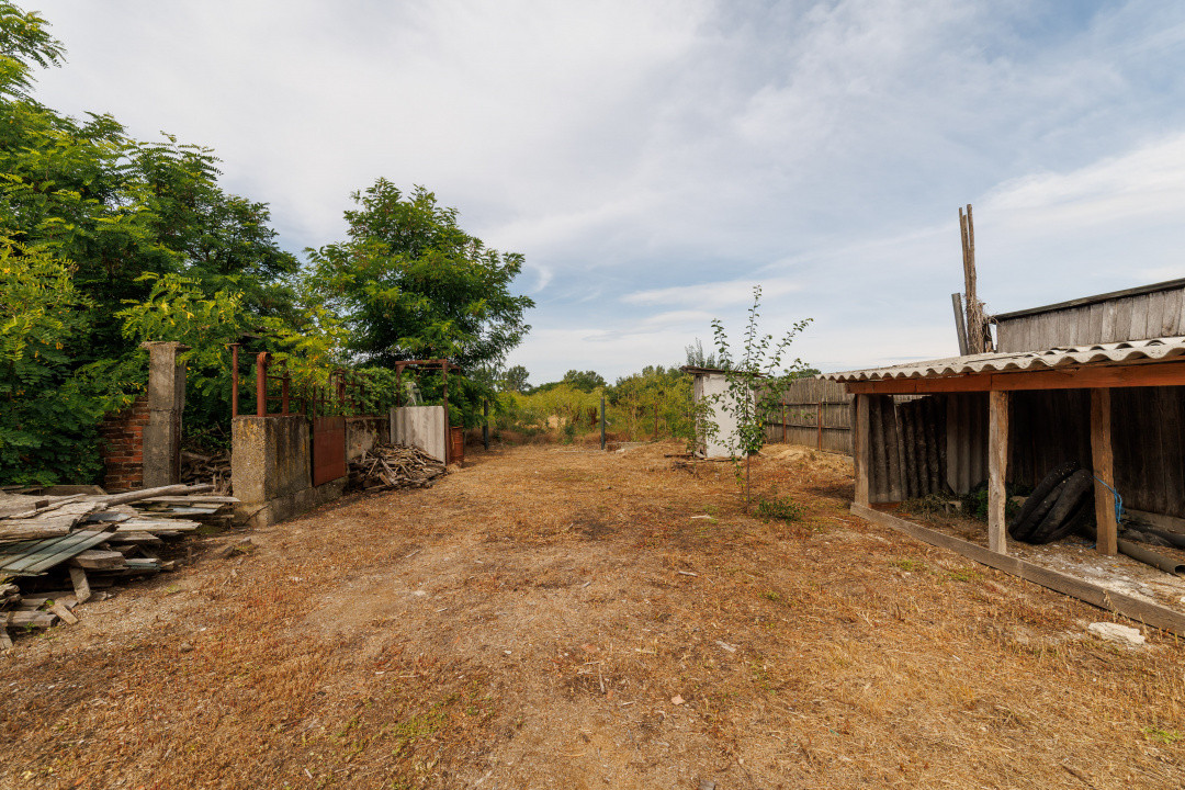 Casa+teren 2.140 mp de vanzare – Ciesti, Lunca Corbului– la doar 30 km Pitesti