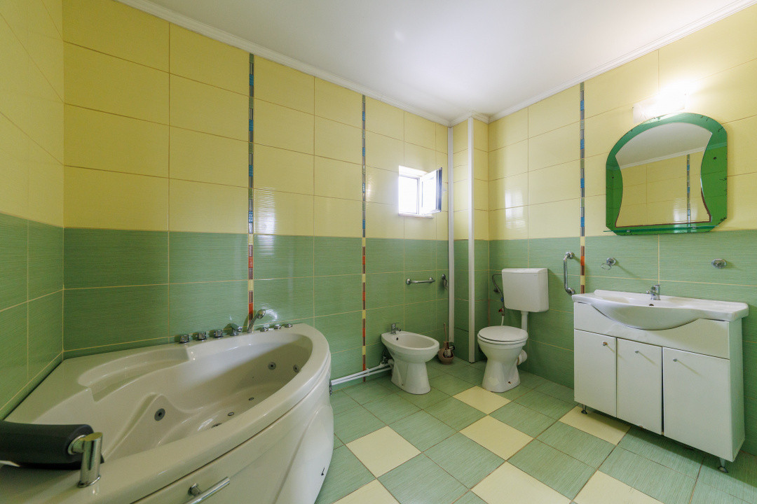 Spațiu pentru afaceri de închiriat | 292 mp utili | Găvana | 3 parcări