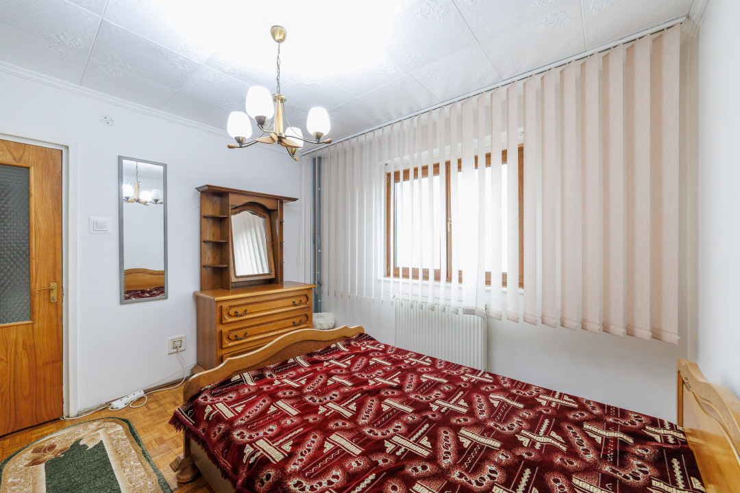 Apartament 2 camere, etaj 3, zonă excelentă, Trivale – Str. Frasinului