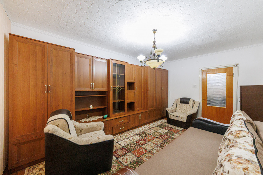 Apartament 2 camere, etaj 3, zonă excelentă, Trivale – Str. Frasinului