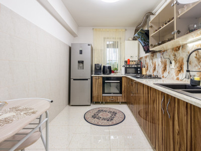 2 camere decomandat Aparatorii Patriei. 