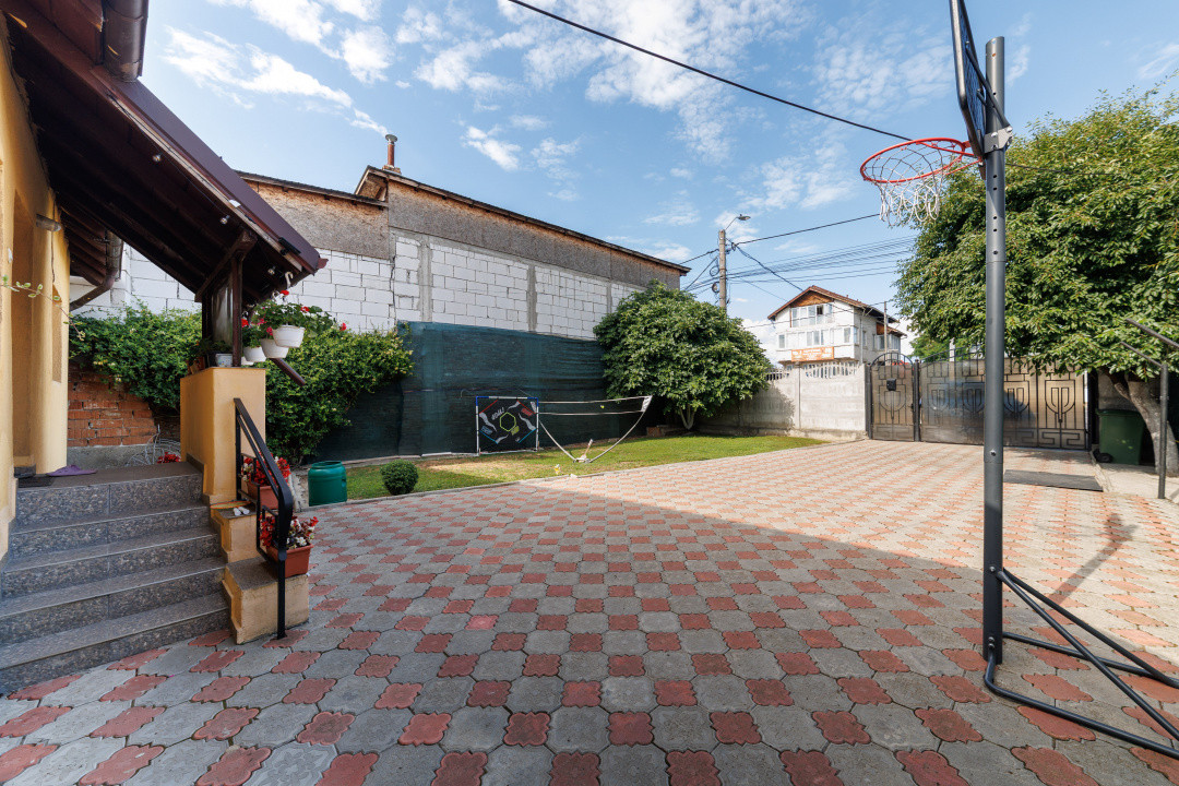 Casă cu teren de 634 mp și beci | Calea Câmpulung, Pitești