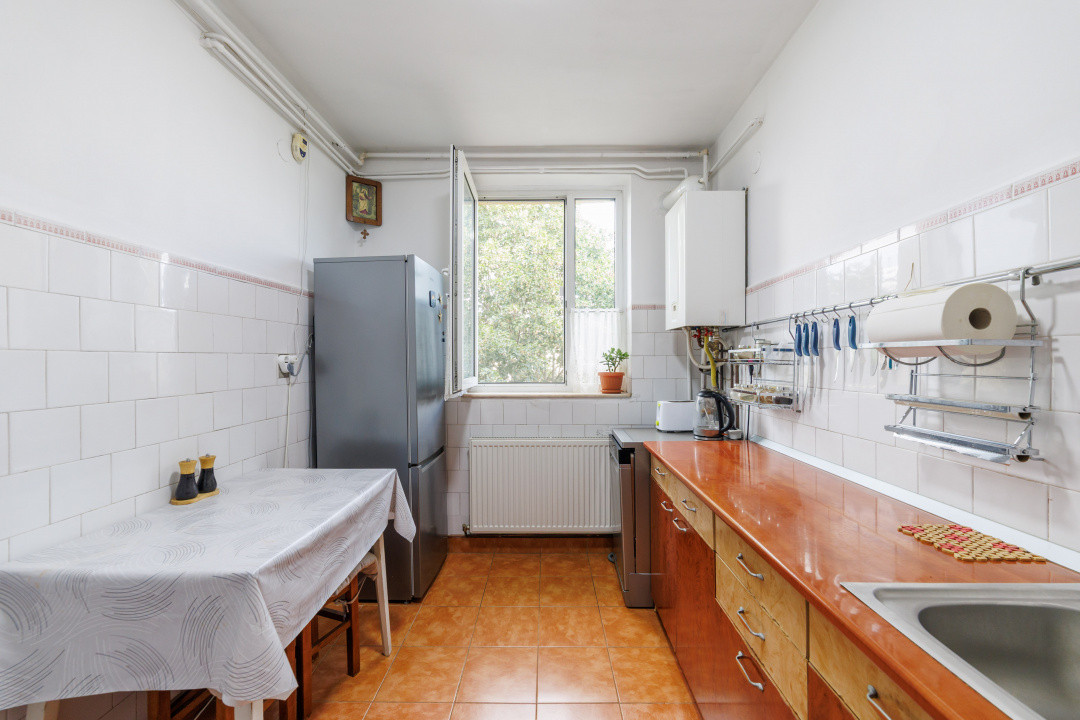 Apartament 2 camere, etaj 3, zona Traian