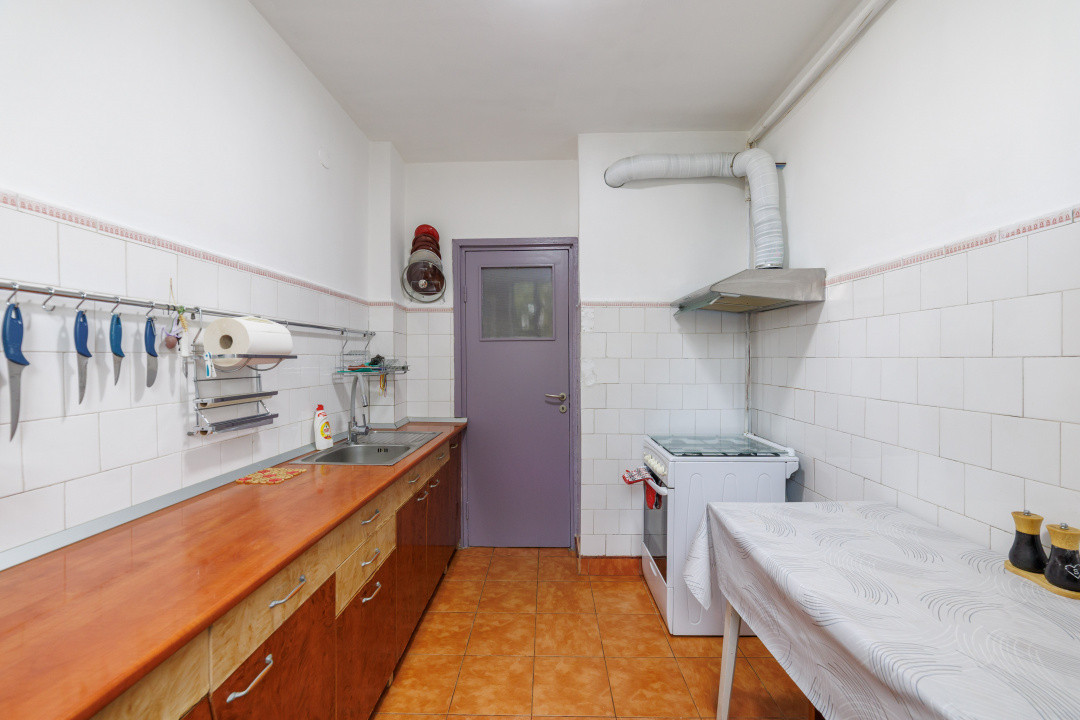 Apartament 2 camere, etaj 3, zona Traian