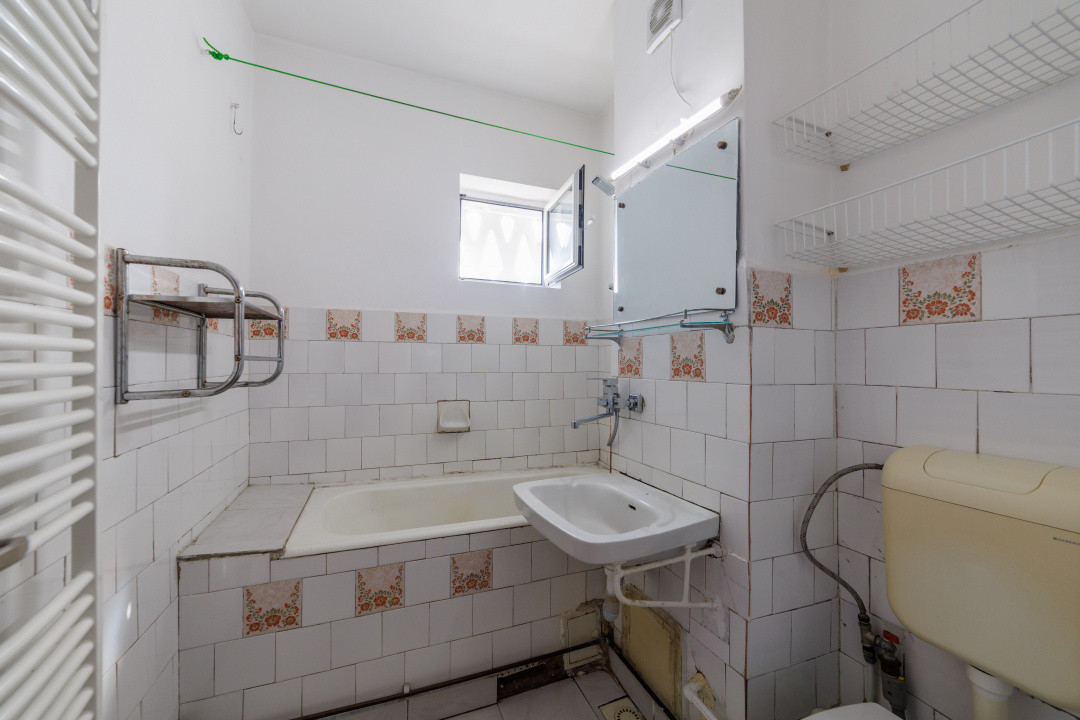 Apartament 2 camere, etaj 3, zona Traian