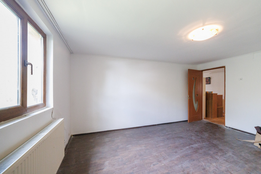 Casa cu teren de 889mp Prundu - Ideala pentru locuit sau dezvoltare imobiliara