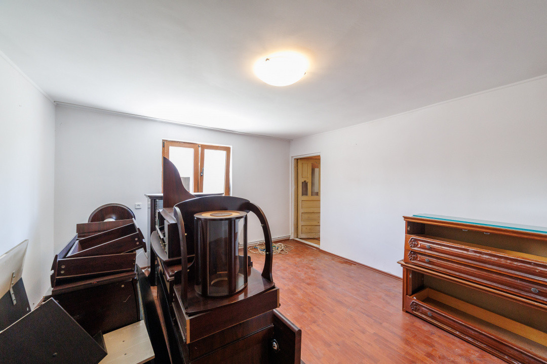 Casa cu teren de 889mp Prundu - Ideala pentru locuit sau dezvoltare imobiliara