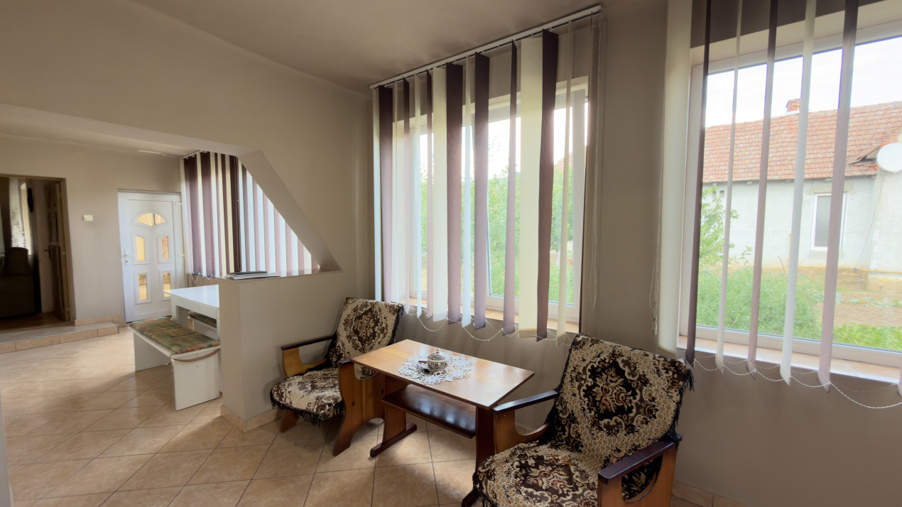 Casă 4 camere, Teren 1005 mp Loc. Căpleni Nr.789 -Jud. Satu Mare