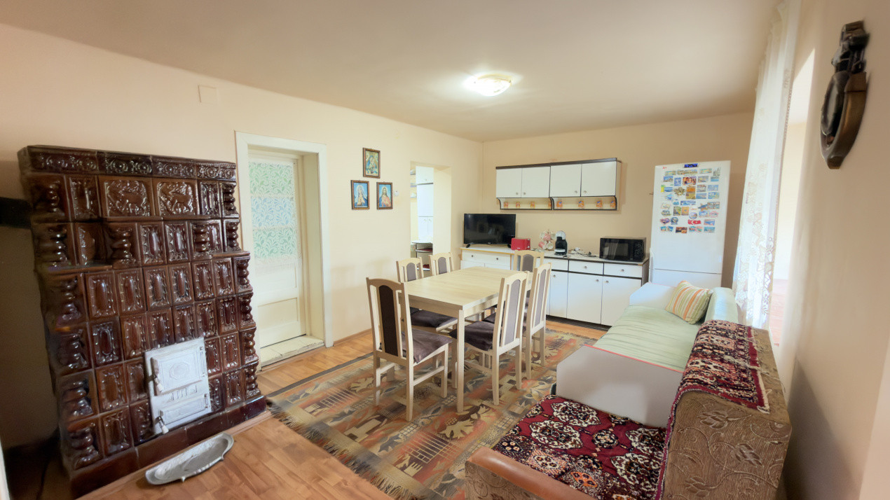 Casă 4 camere, Teren 1005 mp Loc. Căpleni Nr.789 -Jud. Satu Mare