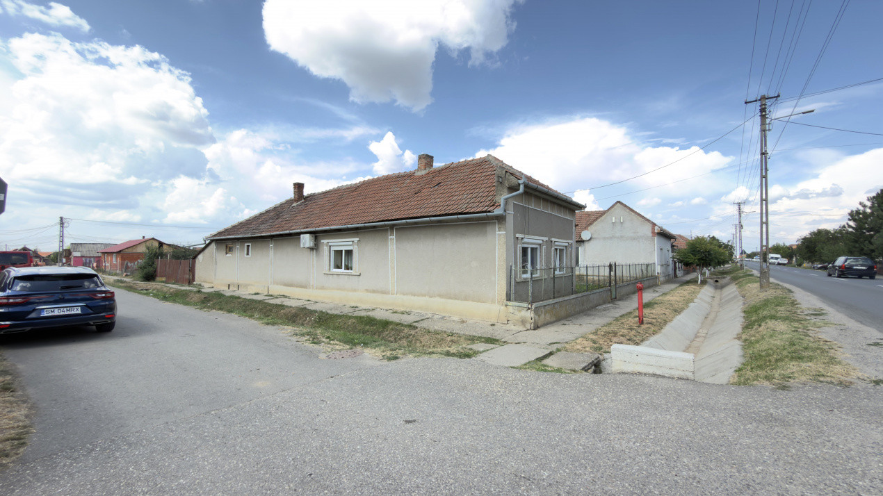 Casă 4 camere, Teren 1005 mp Loc. Căpleni Nr.789 -Jud. Satu Mare