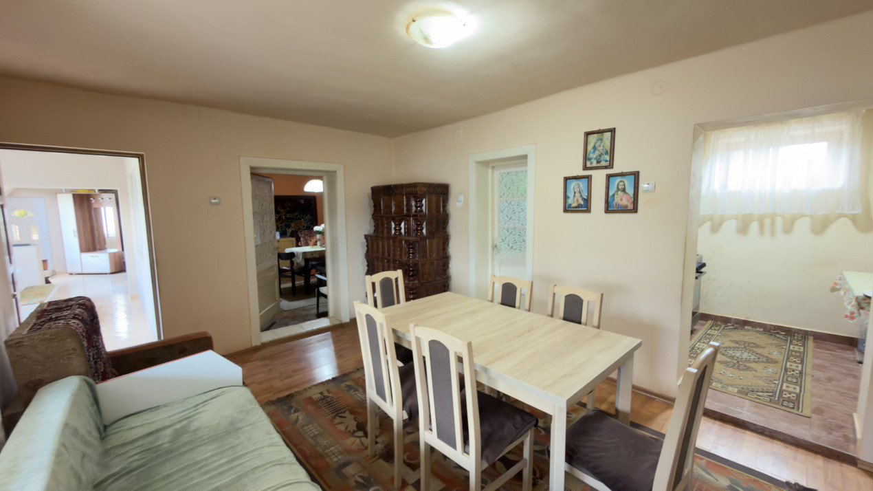 Casă 4 camere, Teren 1005 mp Loc. Căpleni Nr.789 -Jud. Satu Mare
