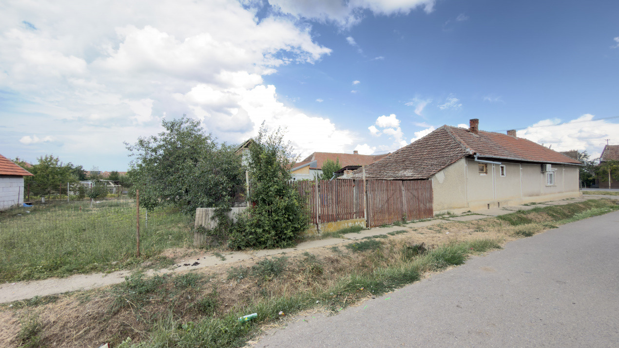 Casă 4 camere, Teren 1005 mp Loc. Căpleni Nr.789 -Jud. Satu Mare