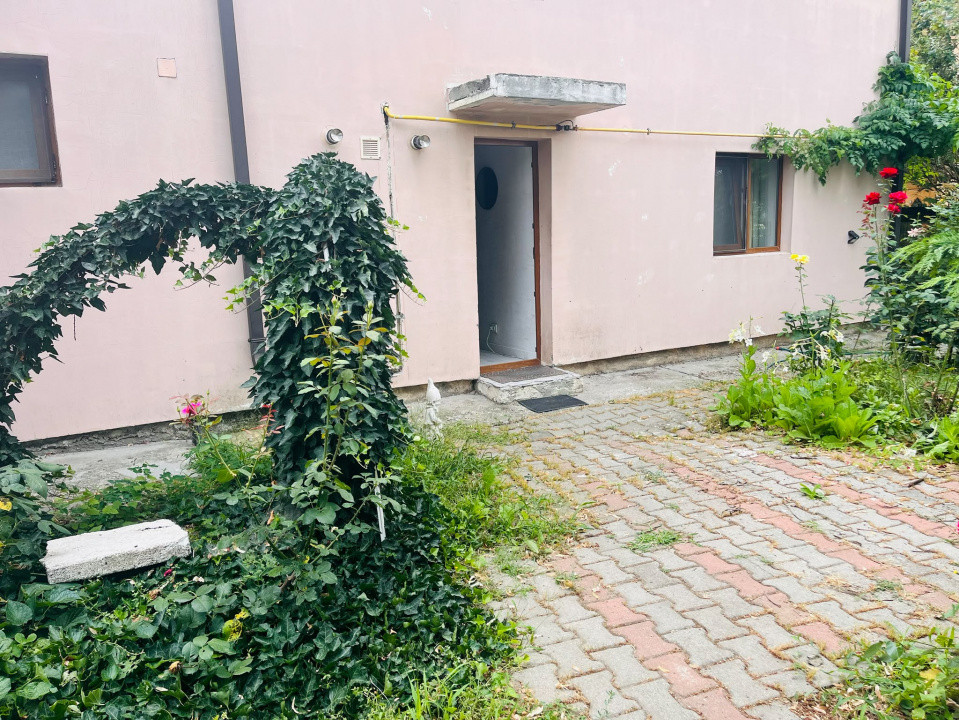 Oaza de liniste si verdeata, aproape de Km 0 - Brestei, zona Obedeanu