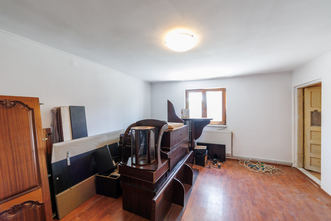 Casa cu teren de 889mp Prundu - Ideala pentru locuit sau dezvoltare imobiliara