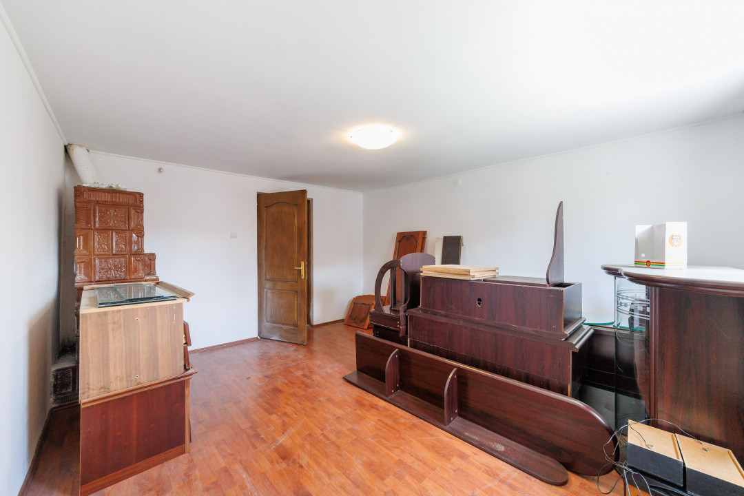 Casa cu teren de 889mp Prundu - Ideala pentru locuit sau dezvoltare imobiliara