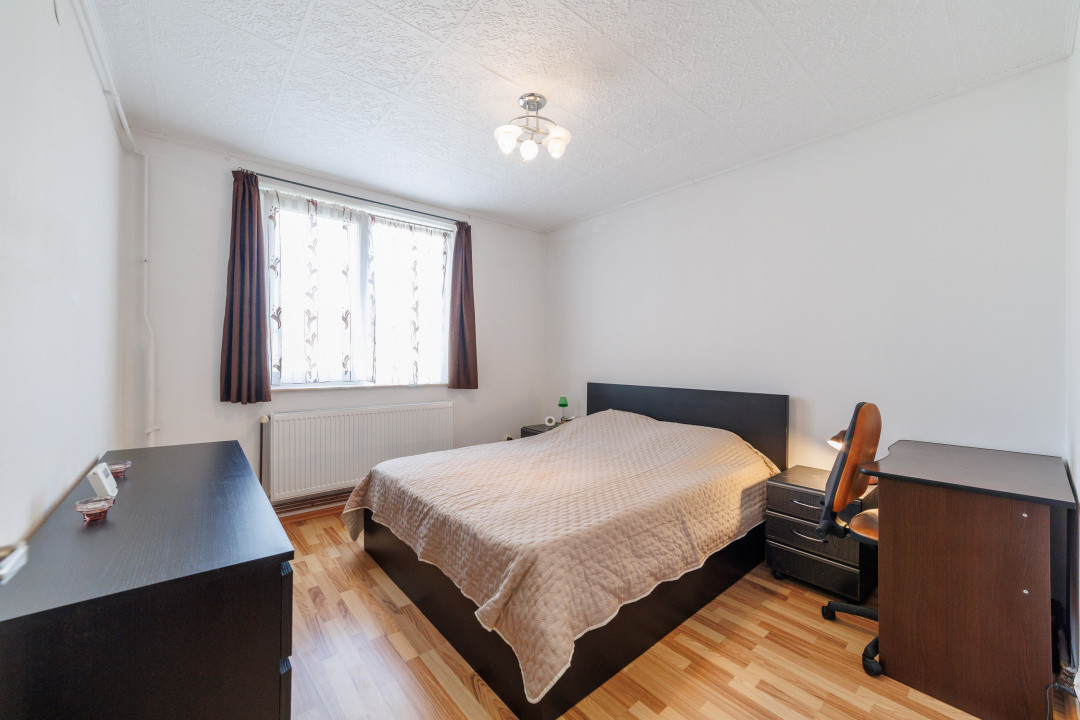 Apartament 2 camere, etaj 3, zona Traian